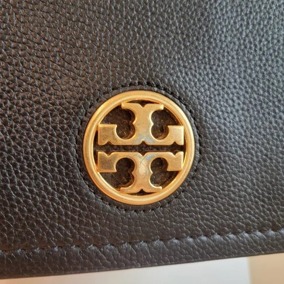 Black Leather Chain Shoulder Bag - Picture 2 of 9